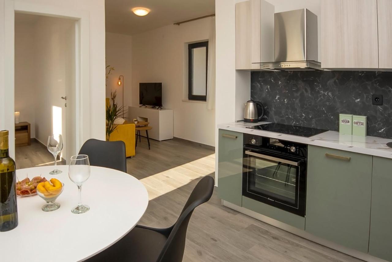 Apartments Suzy Szybenik Zewnętrze zdjęcie
