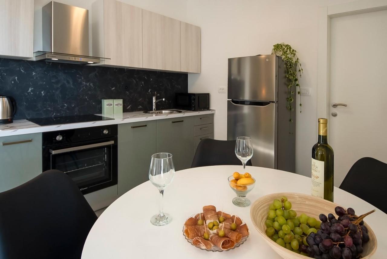 Apartments Suzy Szybenik Zewnętrze zdjęcie