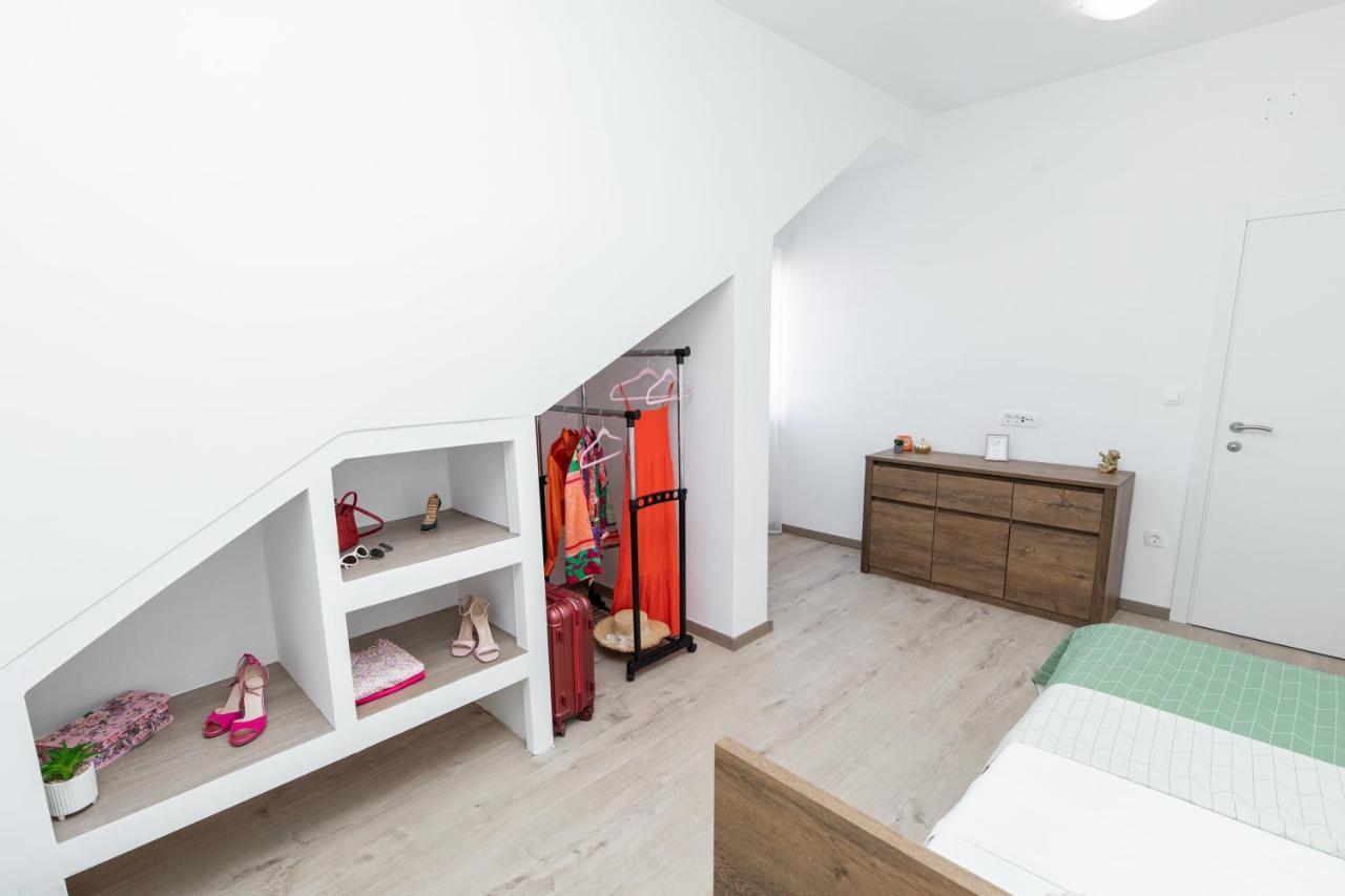 Apartments Suzy Szybenik Zewnętrze zdjęcie