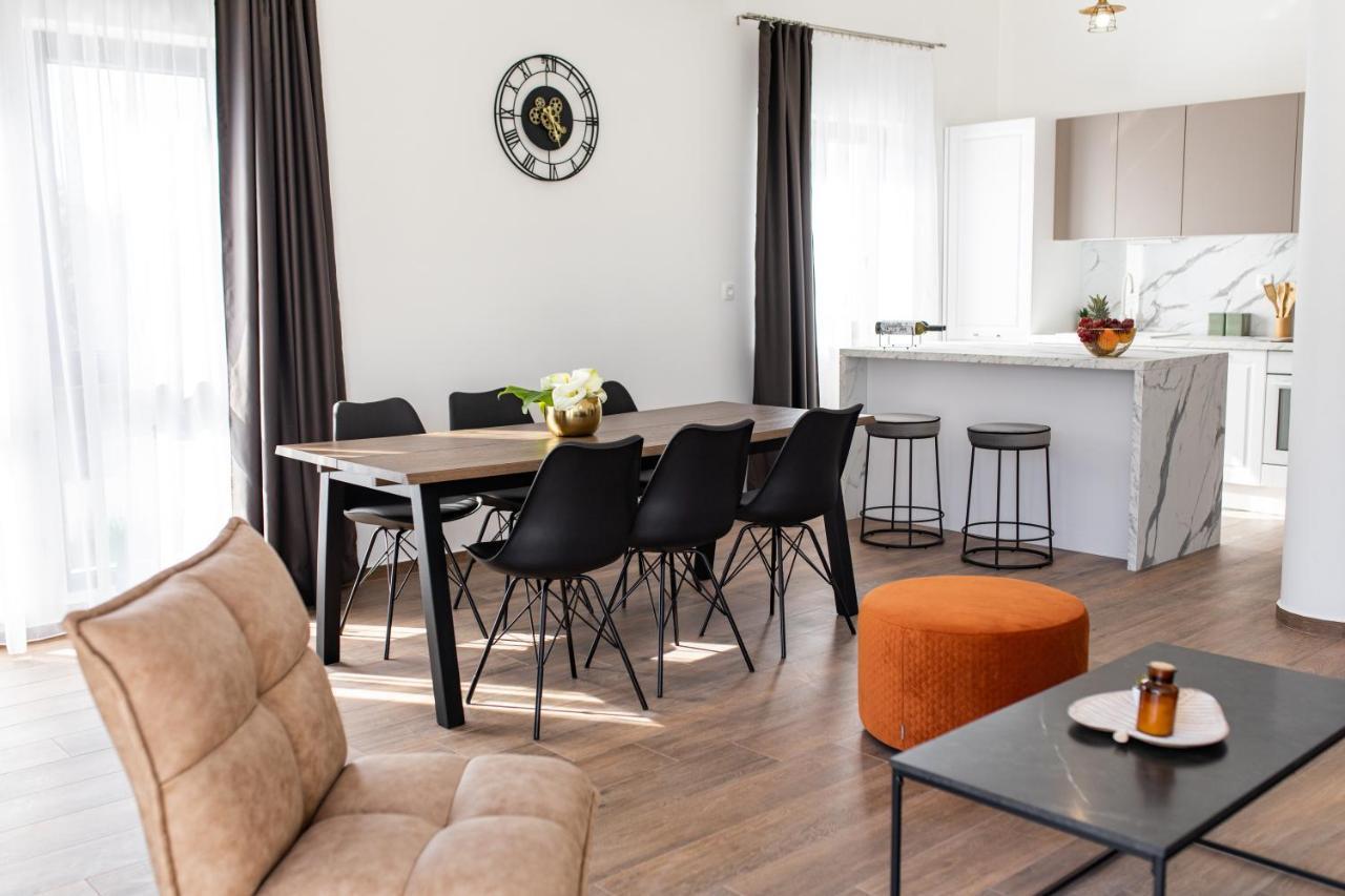 Apartments Suzy Szybenik Zewnętrze zdjęcie