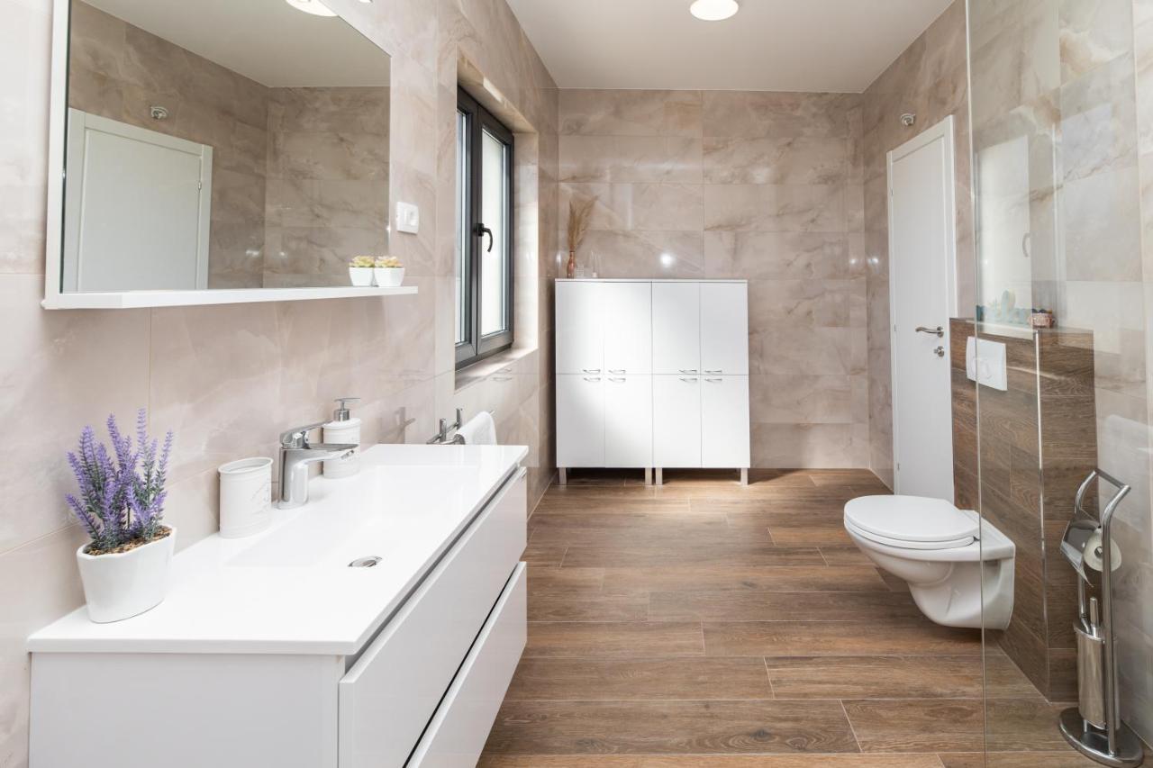 Apartments Suzy Szybenik Zewnętrze zdjęcie
